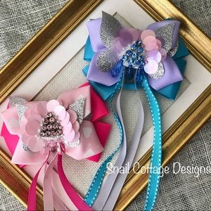 Brand-new handmade glittery boutique hair bow